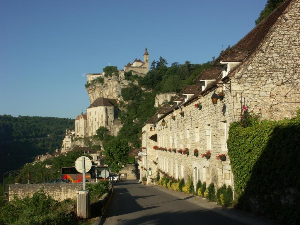 Auberge Du Relais D'Auniac グールドン・アン・ケルシー エクステリア 写真