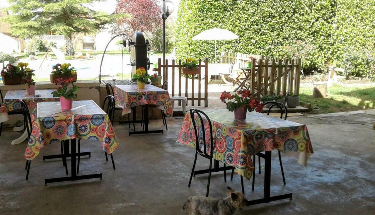 Auberge Du Relais D'Auniac グールドン・アン・ケルシー エクステリア 写真